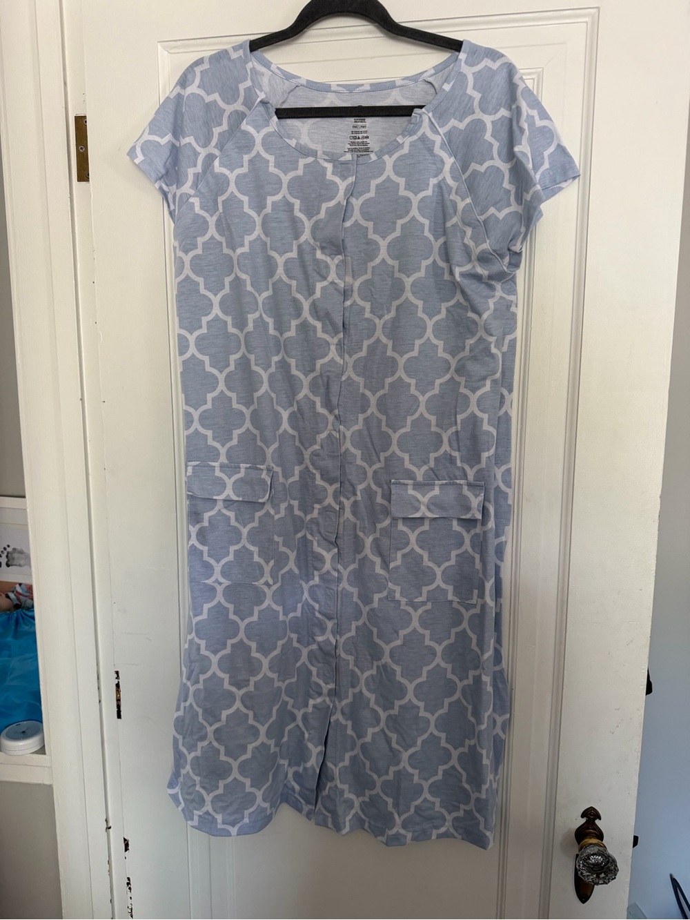 Kindred Bravely Light Blue & White Geometric Labor and Delivery/Postpartum Gown
